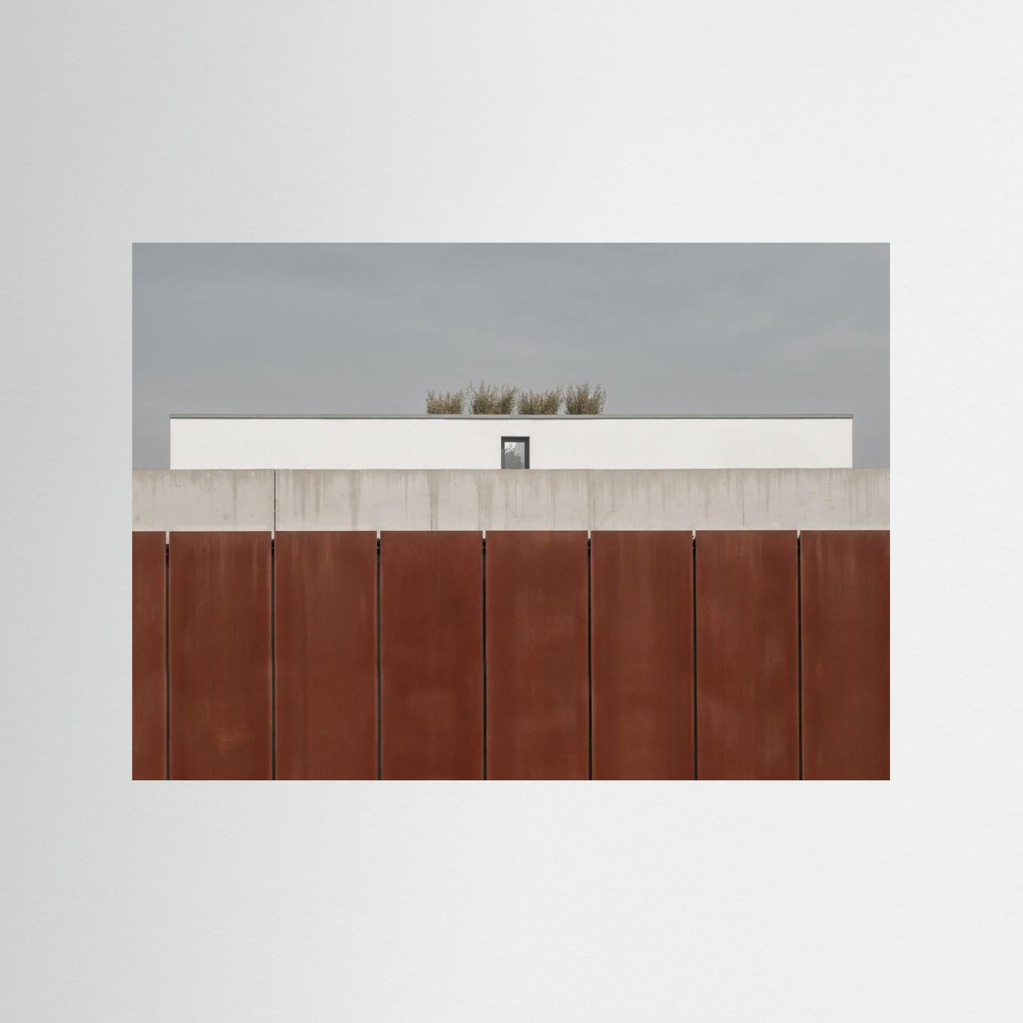 behind the wall by Klaus Lenzen